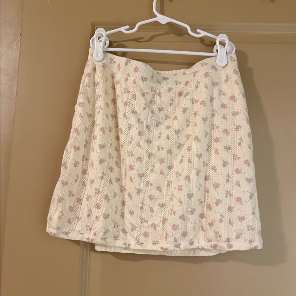 Floral Cream Mini Skirt